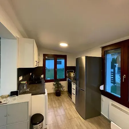 מלון Ezerjo Vendeghaz Almadi Panoramas Hegyoldalaban