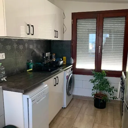 Отель Ezerjo Vendeghaz Almadi Panoramas Hegyoldalaban Балатональмади