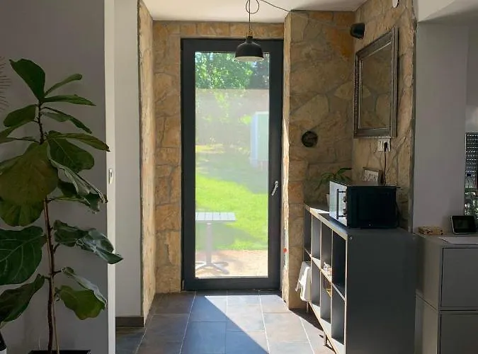 Ezerjo Vendeghaz Almadi Panoramas Hegyoldalaban